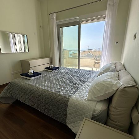Coral Bay Beach Villa Paphos Extérieur photo