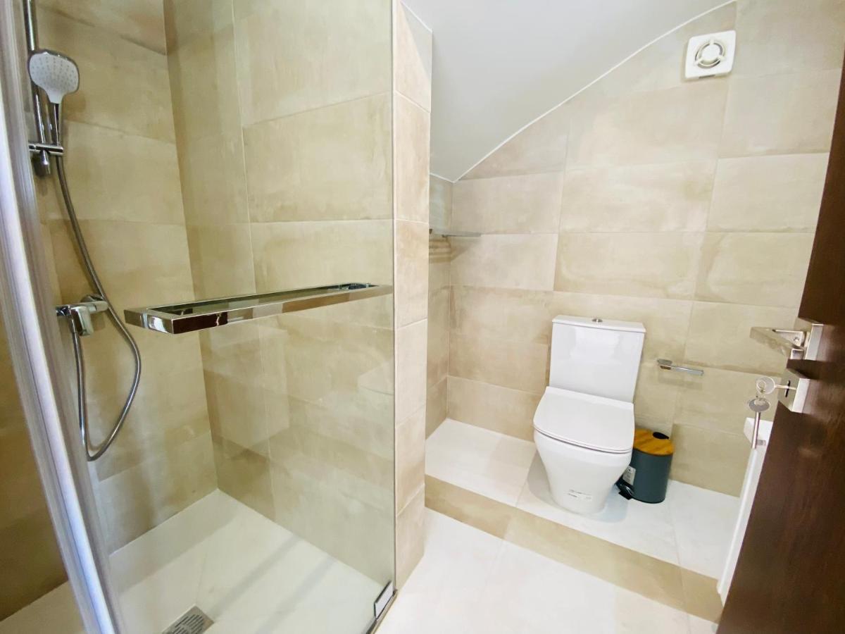 Coral Bay Beach Villa Paphos Extérieur photo