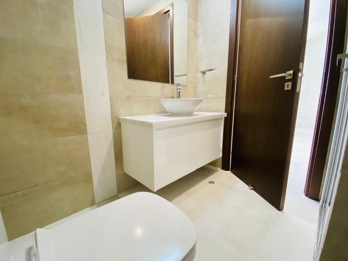 Coral Bay Beach Villa Paphos Extérieur photo