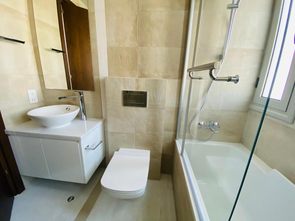 Coral Bay Beach Villa Paphos Extérieur photo