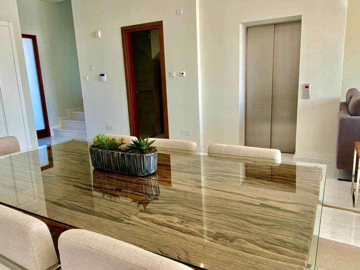Coral Bay Beach Villa Paphos Extérieur photo
