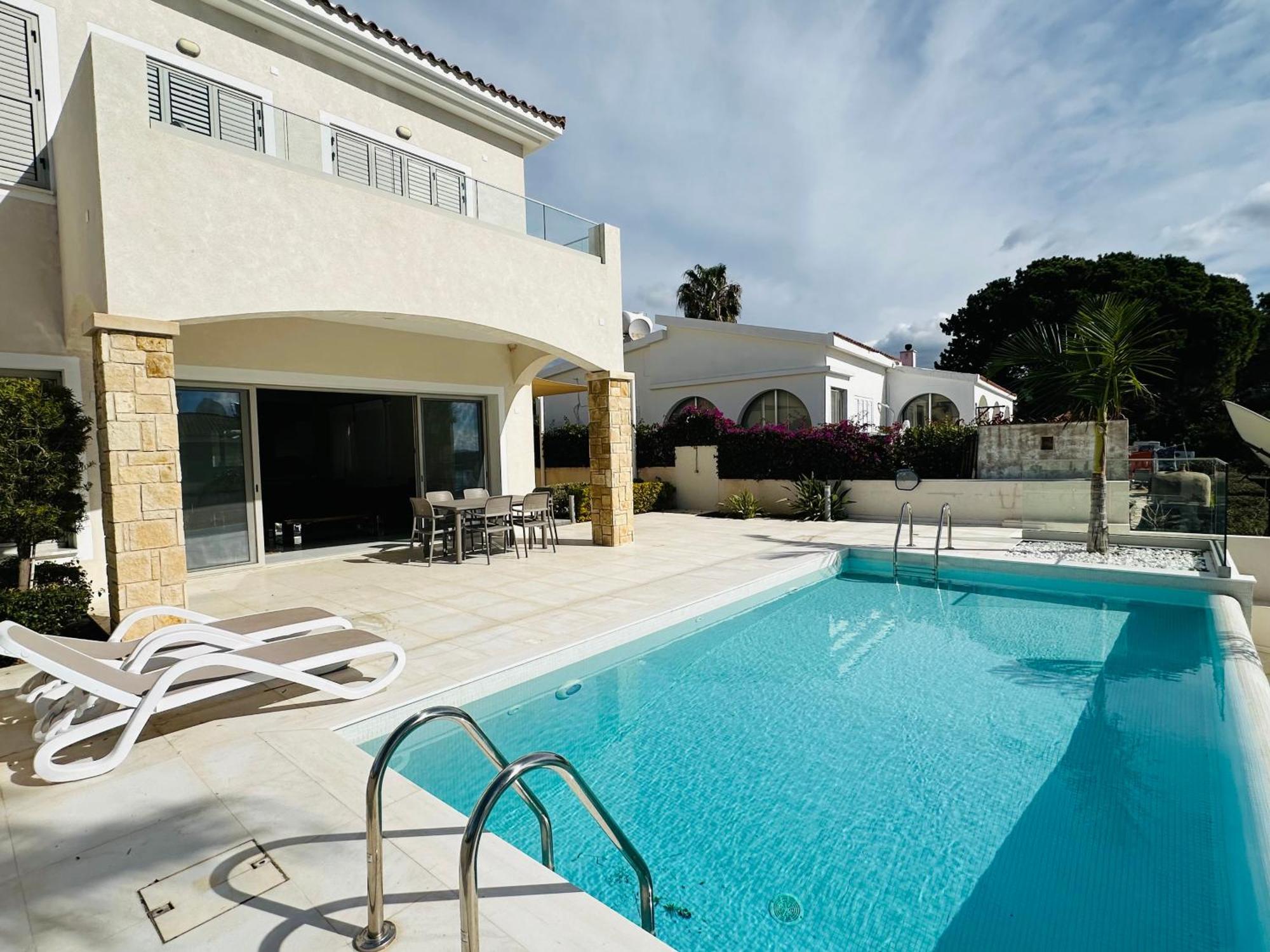 Coral Bay Beach Villa Paphos Extérieur photo